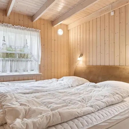 Ava - 850m From The Sea By Interhome * Neksø