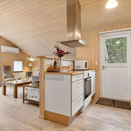 Ava - 850m From The Sea By Interhome * Neksø