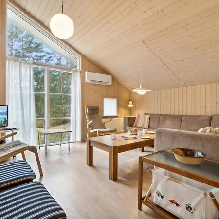 Hébergement de vacances Ava - 850m From The Sea By Interhome